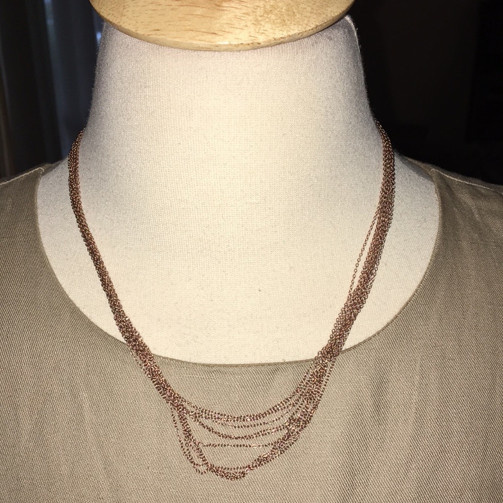 LIRM Rose Hold Twelve Delicate Chain Necklace
